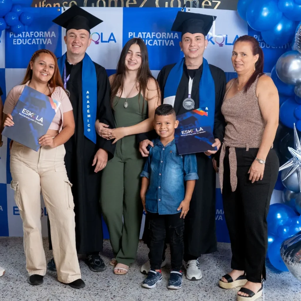 25 Grados de Bachillerato ESKOLA.webp